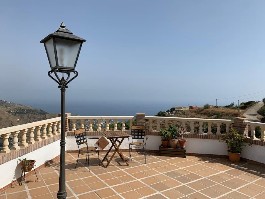 Villa Calabasas Альмуньєкар Екстер'єр фото